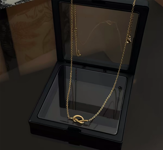 The Knot Necklace | Non-Tarnish Gold Pendant 2nd