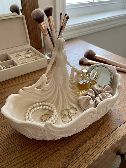 Hajimi  - Jewellery Holder 3D